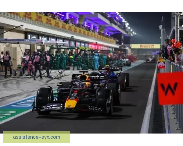 F1赛季最新动态揭晓车队排名变化与精彩赛事回顾